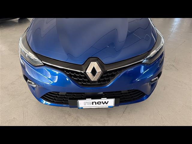 RENAULT Clio 00008921_VO38013330