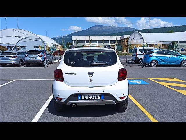 DACIA Sandero  Stepway 00024213_VO38013404