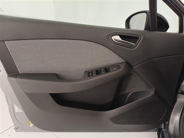 RENAULT Clio V 2023 00189609_VO38023507