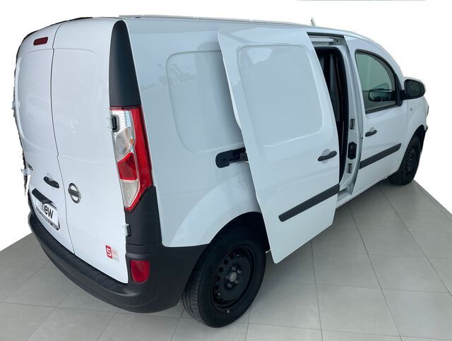 Inside NV250 Furgón Diesel  Blanco Mineral