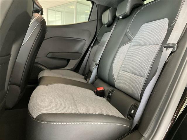 RENAULT Clio V 2023 00985365_VO38023207