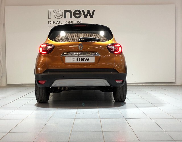 Outside Captur  Naranja