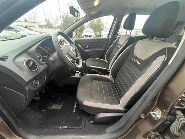 DACIA Sandero  Stepway 05863021_VO38013080