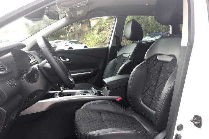 Inside Kadjar  Blanco Nacarado