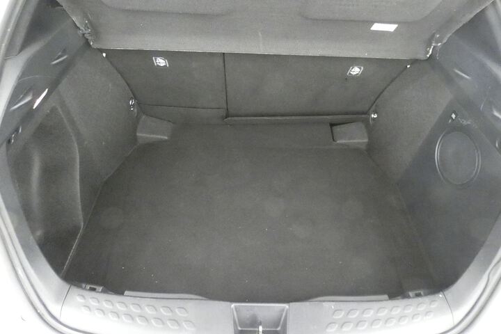Inside C-HR Híbrido  Blanco Perlado