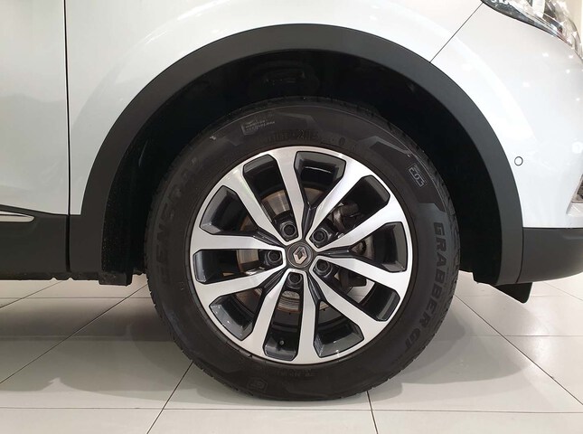 Outside Kadjar Diesel  Gris Highland