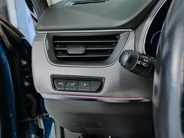 RENAULT Arkana 00014680_VO38013022