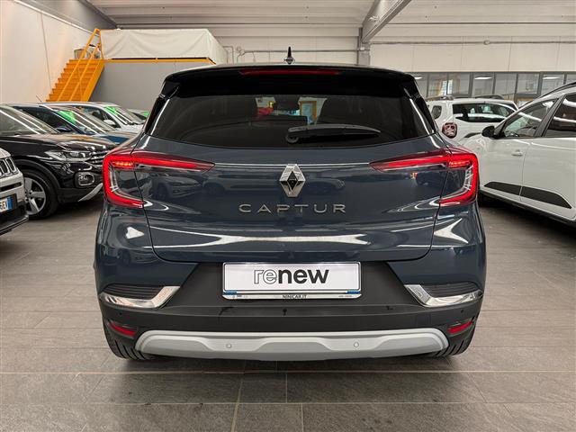 RENAULT Captur 00016060_VO38023184