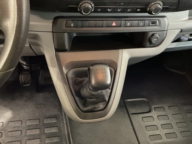 Inside Jumpy Combi Diesel  Azul
