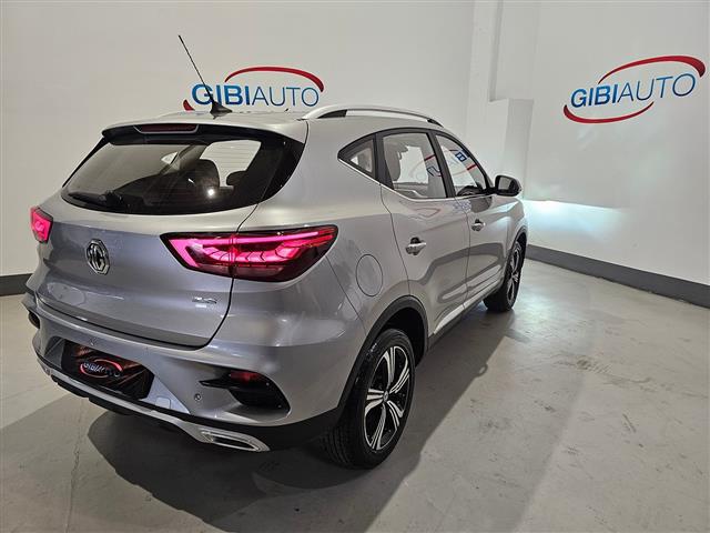 MG ZS 2021 02416129_VO38013170