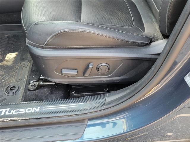 HYUNDAI Tucson 00188753_VO38023507