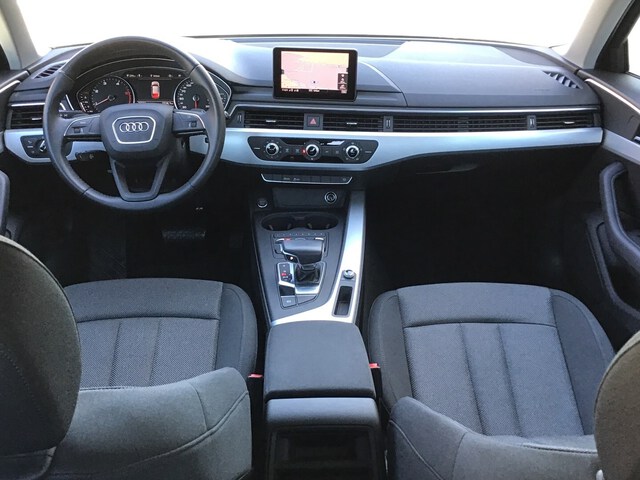 Inside A4 Avant Diesel  Negro Mitos metaliza
