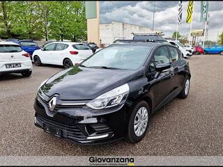 RENAULT Clio 00003899_VO38013434