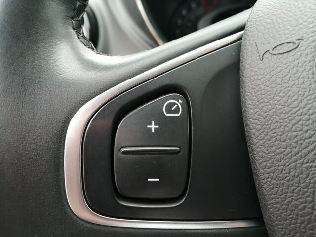 Inside Captur  Naranja Atakama