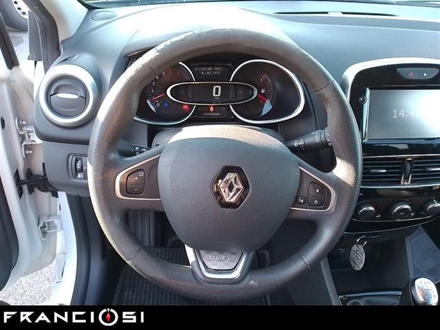 RENAULT Clio 00025483_VO38013018