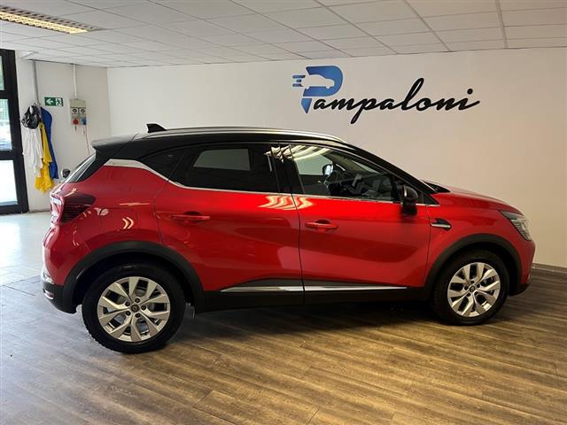 RENAULT Captur 03301260_VO38043894
