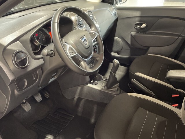 Inside Sandero  Negro Nacarado