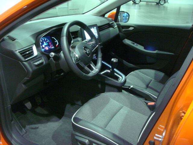 Inside Clio  NARANJA