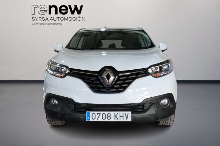 Outside Kadjar  Blanco Glacial