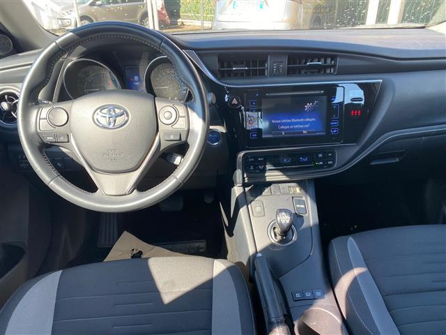 TOYOTA Auris 02639893_VO38043366