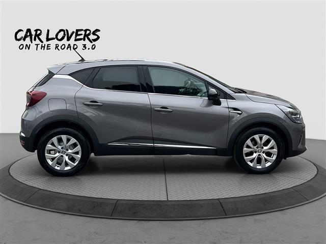 RENAULT Captur 05258055_VO38013034