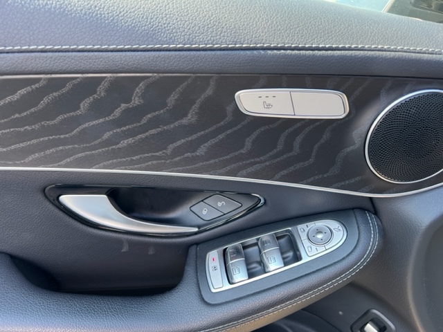 Exterior GLC-CLASS  NEGRU