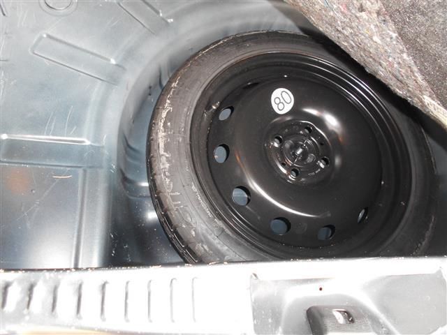 DACIA Sandero 01247358_VO38043211