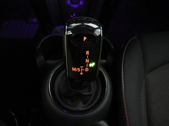 Inside  F60 Countryman  Moonwalk Grey