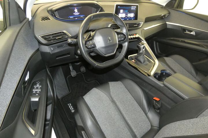 Inside 3008  Blanco Nacarado