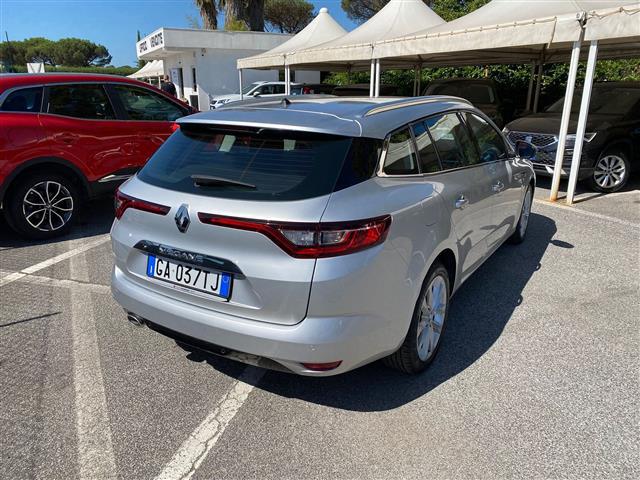 RENAULT Megane 02641595_VO38043366