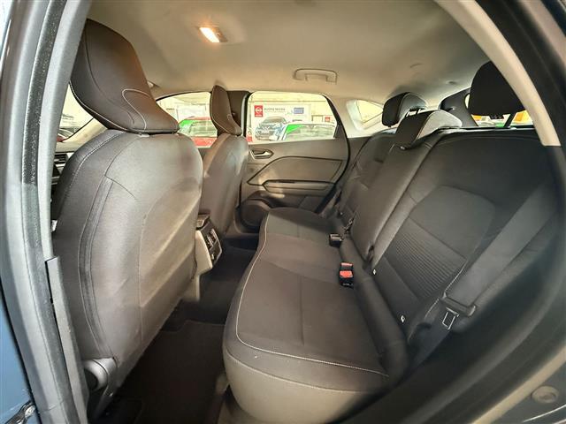RENAULT Captur 00015358_VO38023184