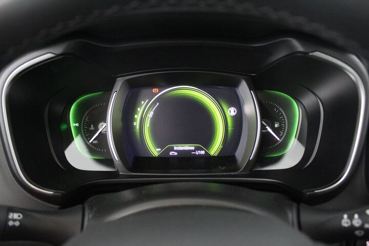 Inside  Koleos  Gris Tornado