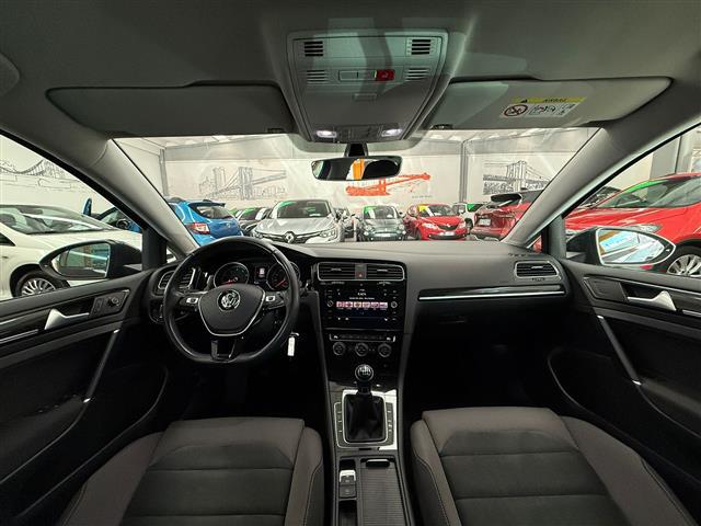 VOLKSWAGEN Golf VII 2017 5p 00015587_VO38023184