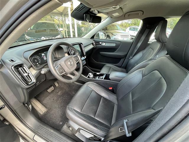 VOLVO XC40 02641181_VO38043366