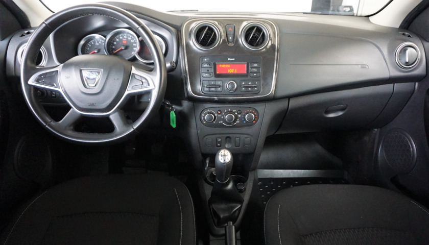Interior LOGAN  ALBASTRU
