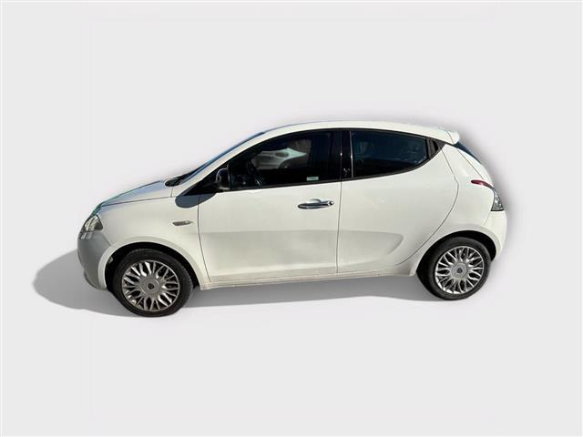 LANCIA Ypsilon 06194989_VO38013080