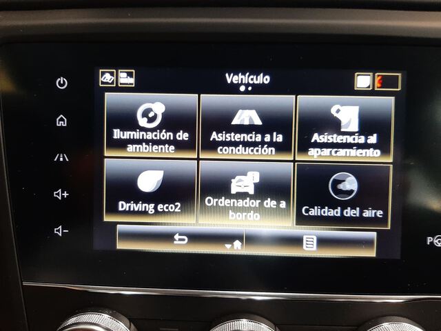 Inside Kadjar  Rojo Deseo