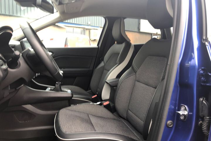 Inside Captur  Azul Rayo con techo 