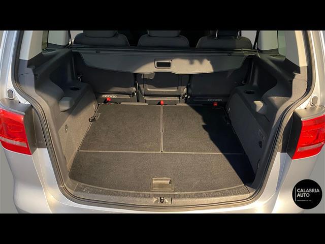 VOLKSWAGEN Touran II 2010 00006251_VO38033579