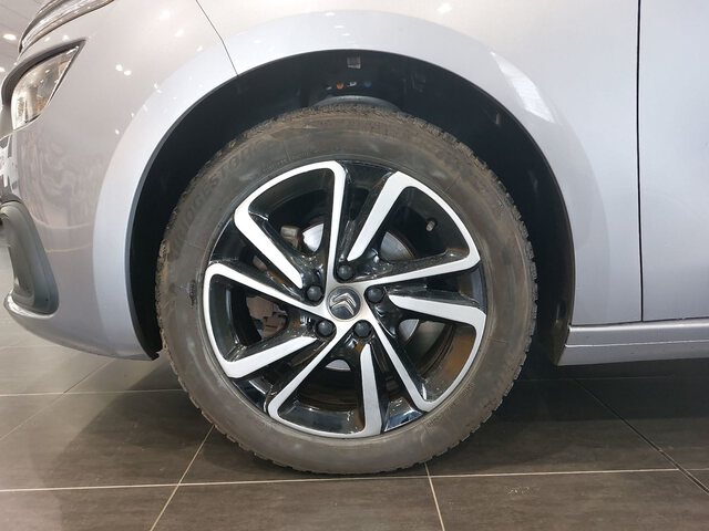 Outside C4 Picasso Diesel  Gris