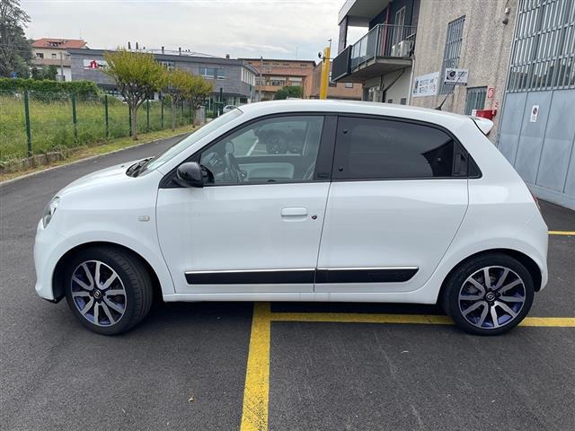 RENAULT Twingo 00384162_VO38023217