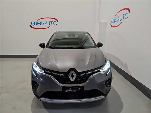 RENAULT Captur 02399062_VO38013170