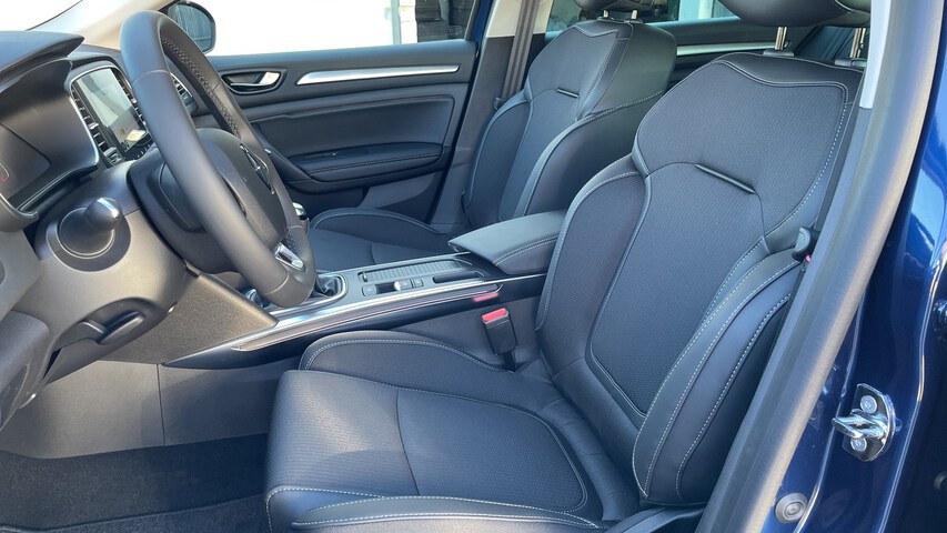 Inside Mégane Sport Tourer  Azul Cosmos