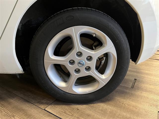NISSAN Leaf 03222218_VO38043894