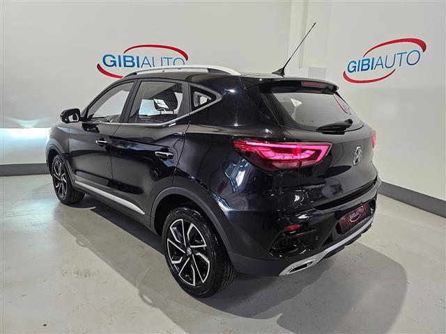 MG ZS 2021 02416232_VO38013170