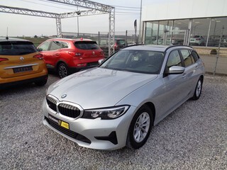 BMW - 318