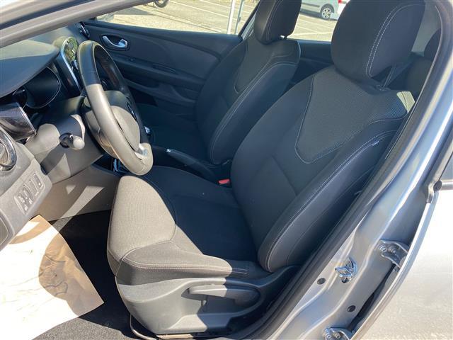 RENAULT Clio 02640352_VO38043366