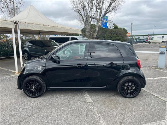 SMART Forfour 02640419_VO38043366