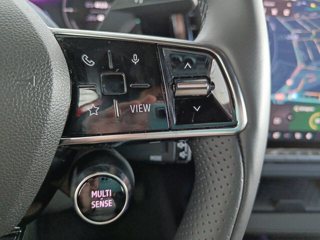 Inside  MEGANE E-TECH 100% ELÉCTRICO  carrocería rojo des