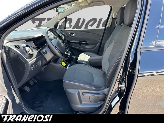RENAULT Captur 00023126_VO38013018